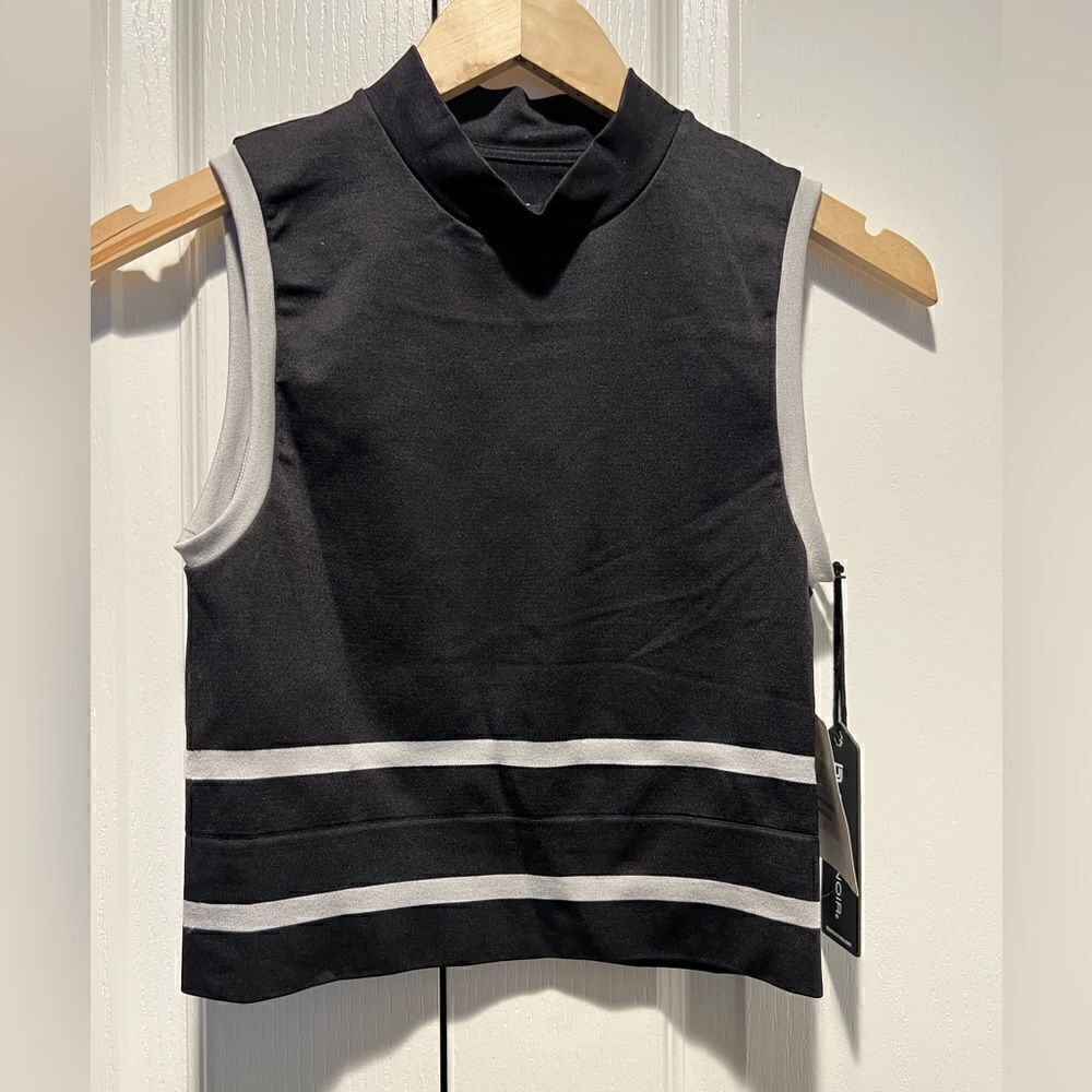 Blanc Noir Porto sleeveless crop top